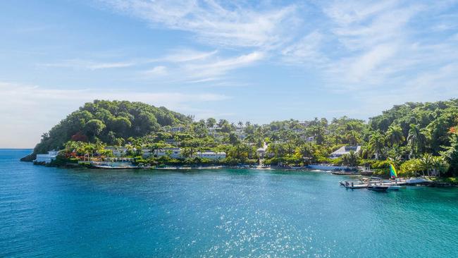 Top Rated Five Star Jamaica Island Villa Retreat on Montego Bay