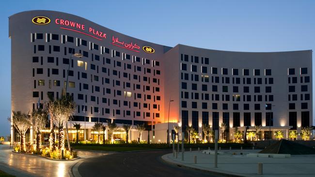 Abu Dhabi Beachfront Luxury with Award Winning Restaurants & Bars United