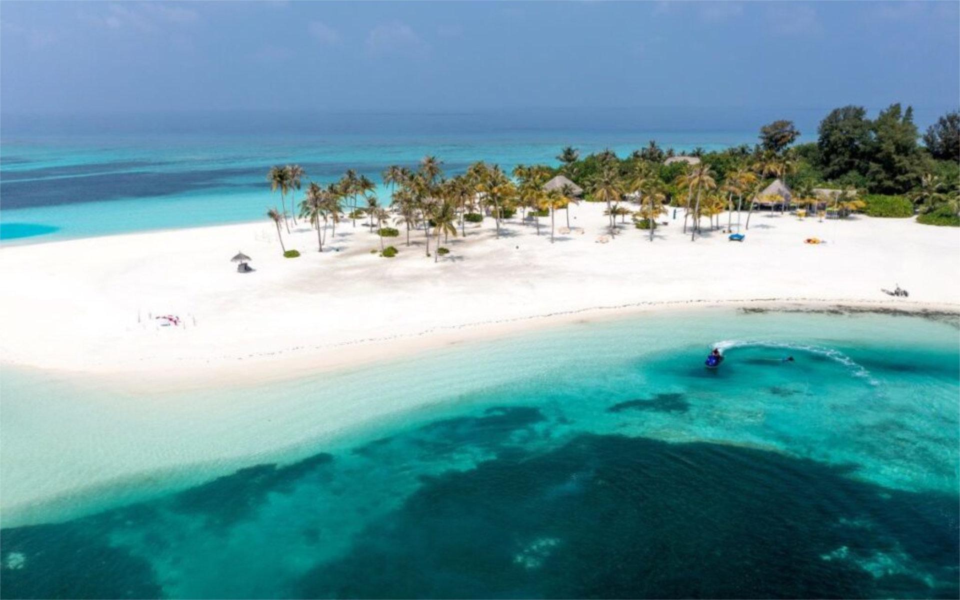 A Guide to the Atolls of the Maldives