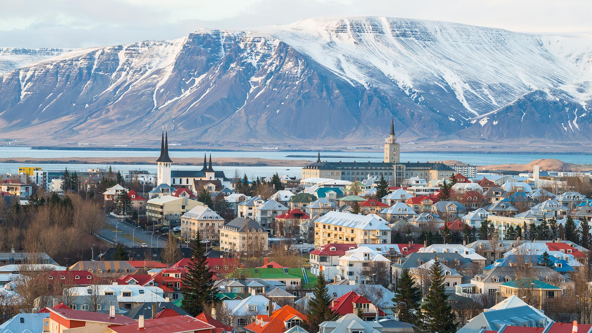 travel packages to iceland 2022