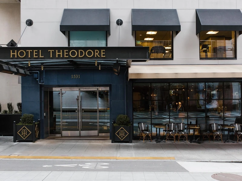 Hotel Theodore Seattle guest room