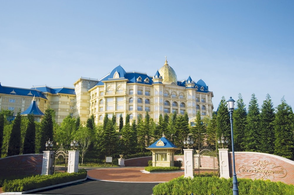 Tokyo Disneyland Hotel, Urayasu - Luxury Escapes US