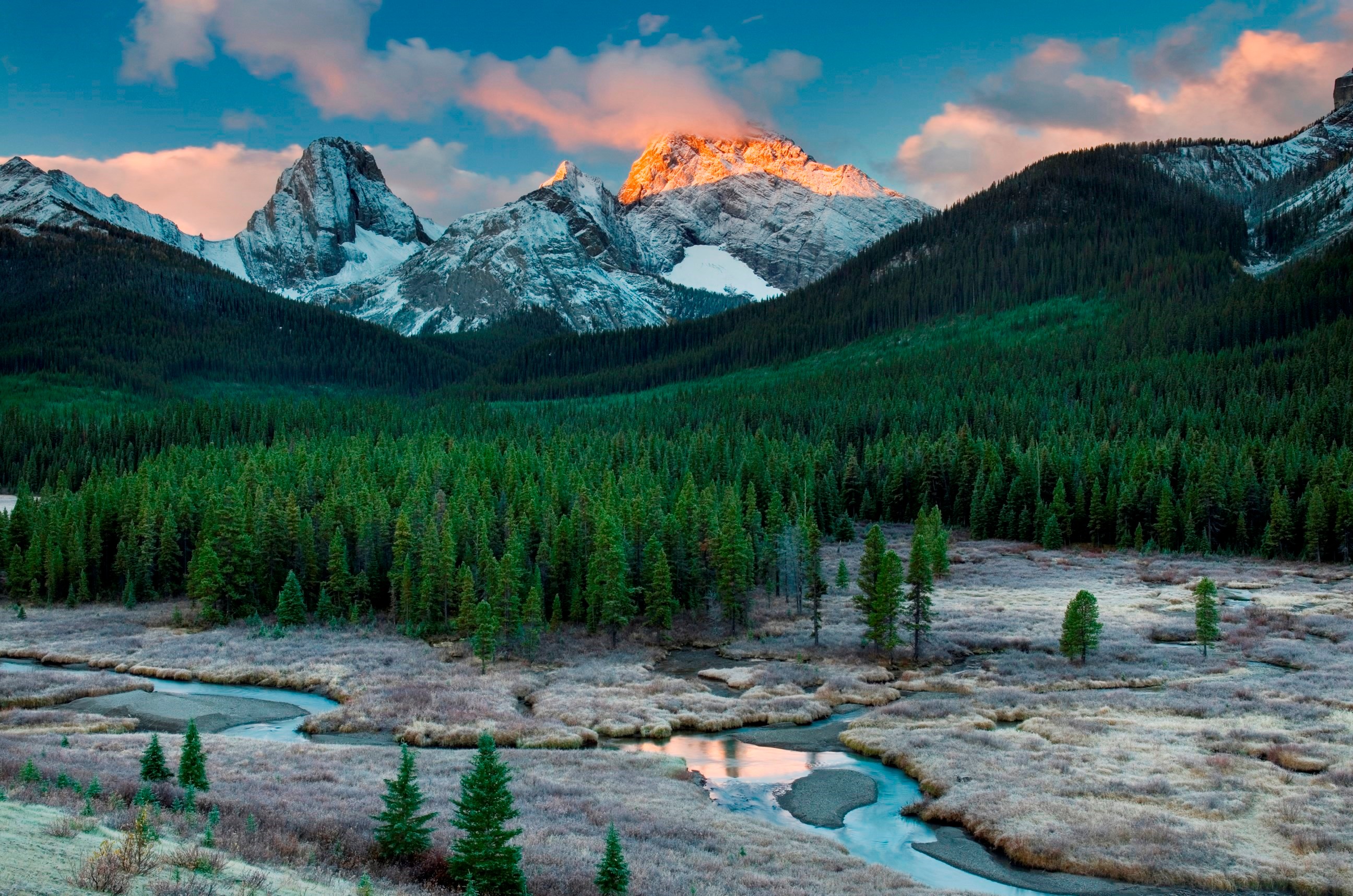 Spectacular Rockies & Glaciers of Alberta Guided Tour