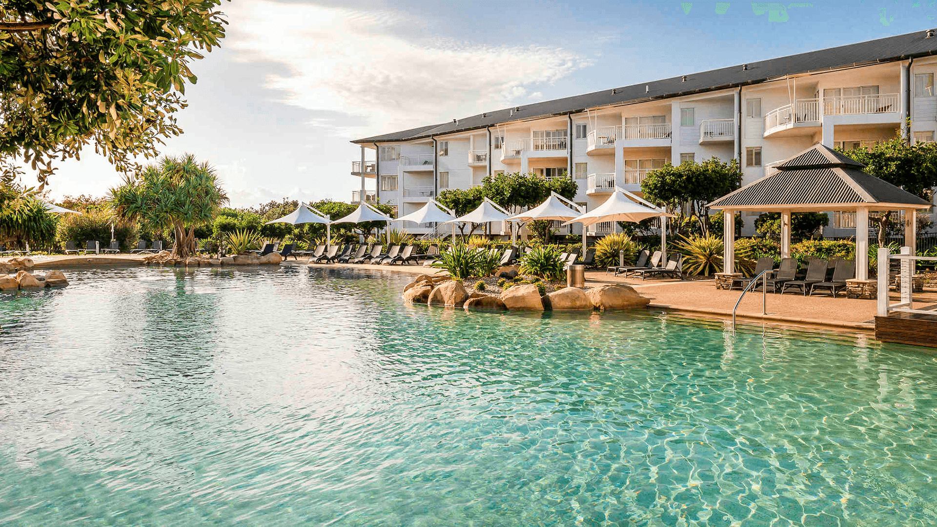 NSW Tweed Coast Mantra Beachside Escape Just 30 Minutes from Byron Bay with  Lagoon-Style Pool, Kingscliff, Australia, image size:1920x1080