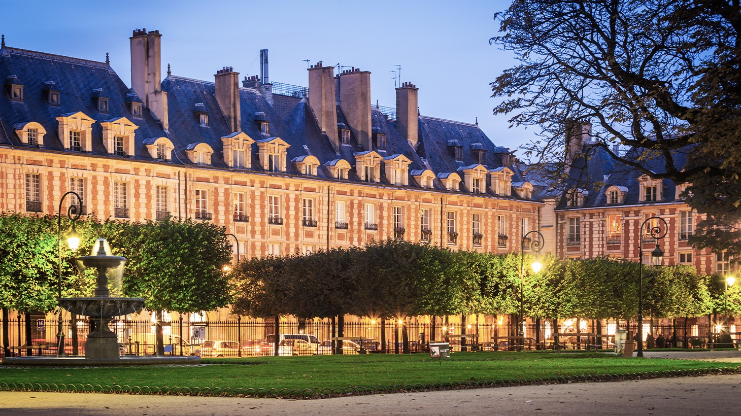 Le Marais Paris Walking Tour  and Picasso Museum  Private Tour
