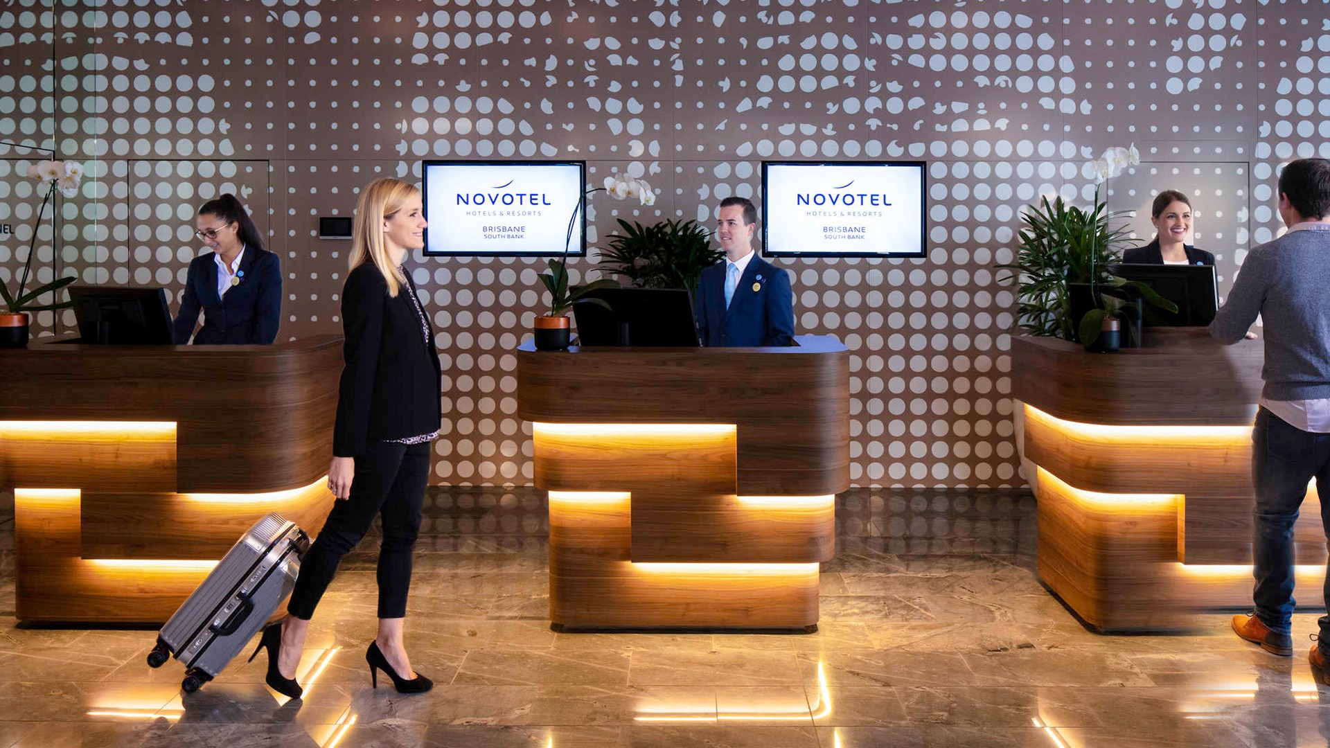 Novotel Brisbane South Bank (Brisbane) - Today's 2026/27 Deal - Luxury  Escapes, image size:1920x1080