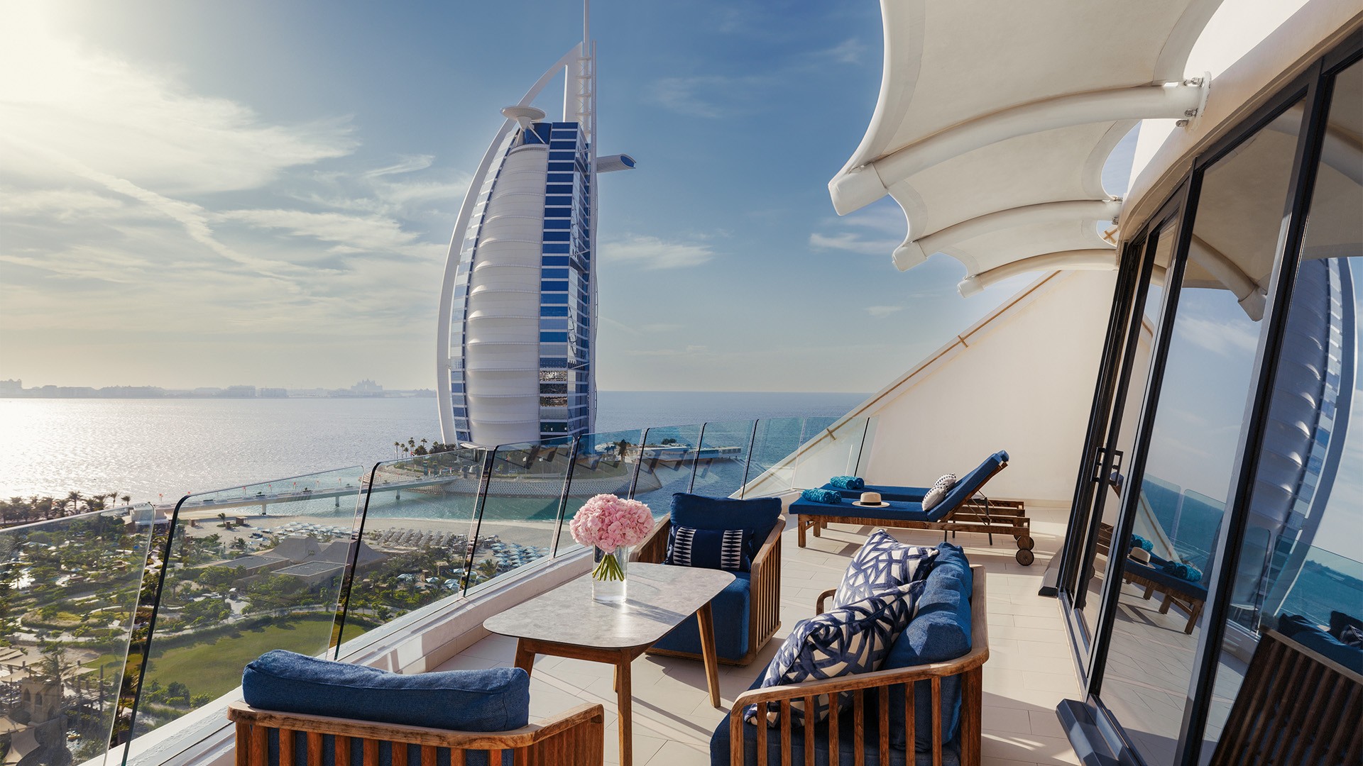 Jumeirah Beach Hotel (Dubai) Today's 2025/26 Deal Luxury Escapes