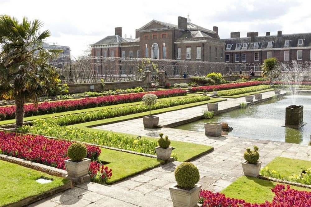 Tour durch die Kensington Palace Gardens mit königlichem High Tea 4