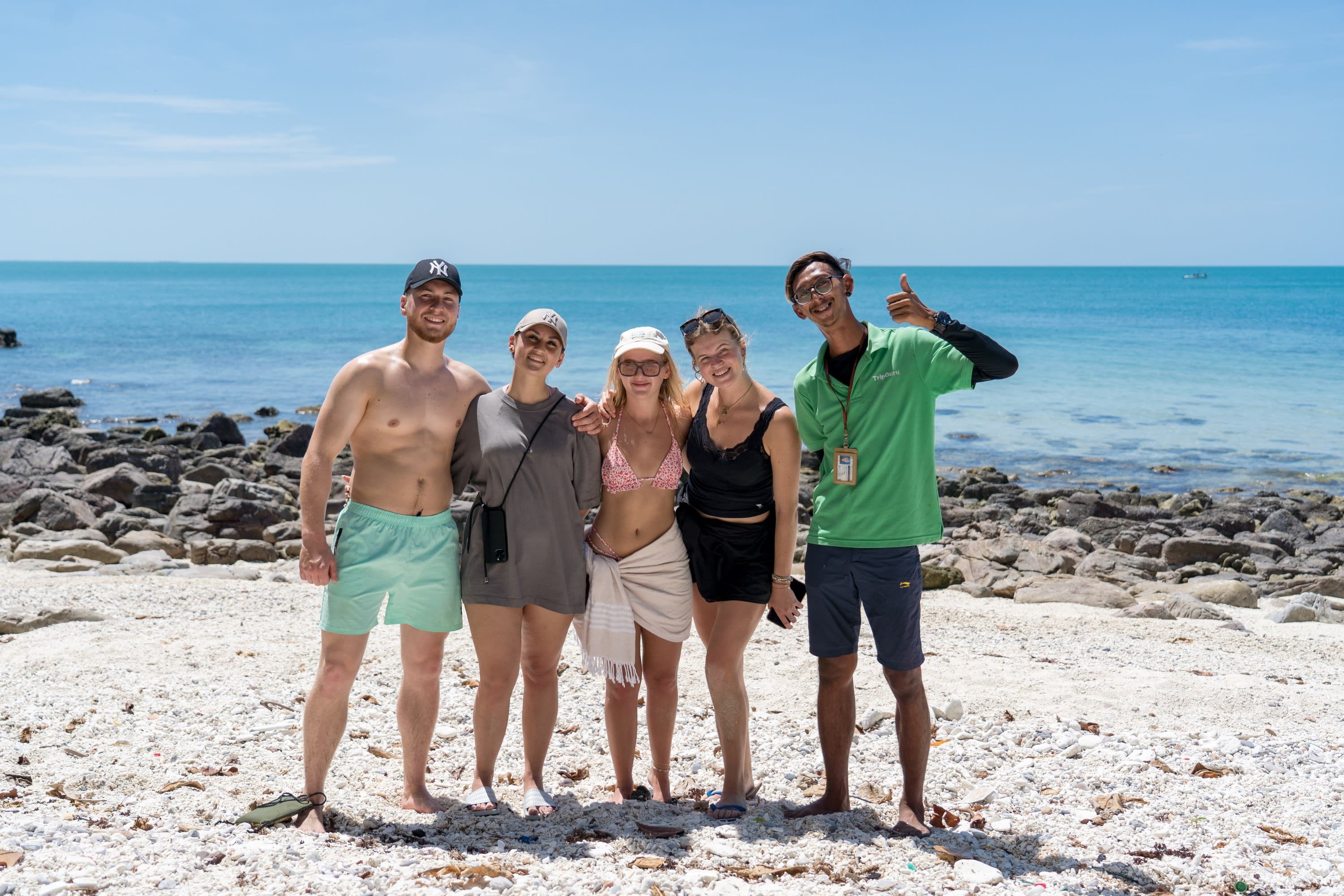 Koh Samui Island Hopping & Snorkeling Tour: Coral and Pig Island  7