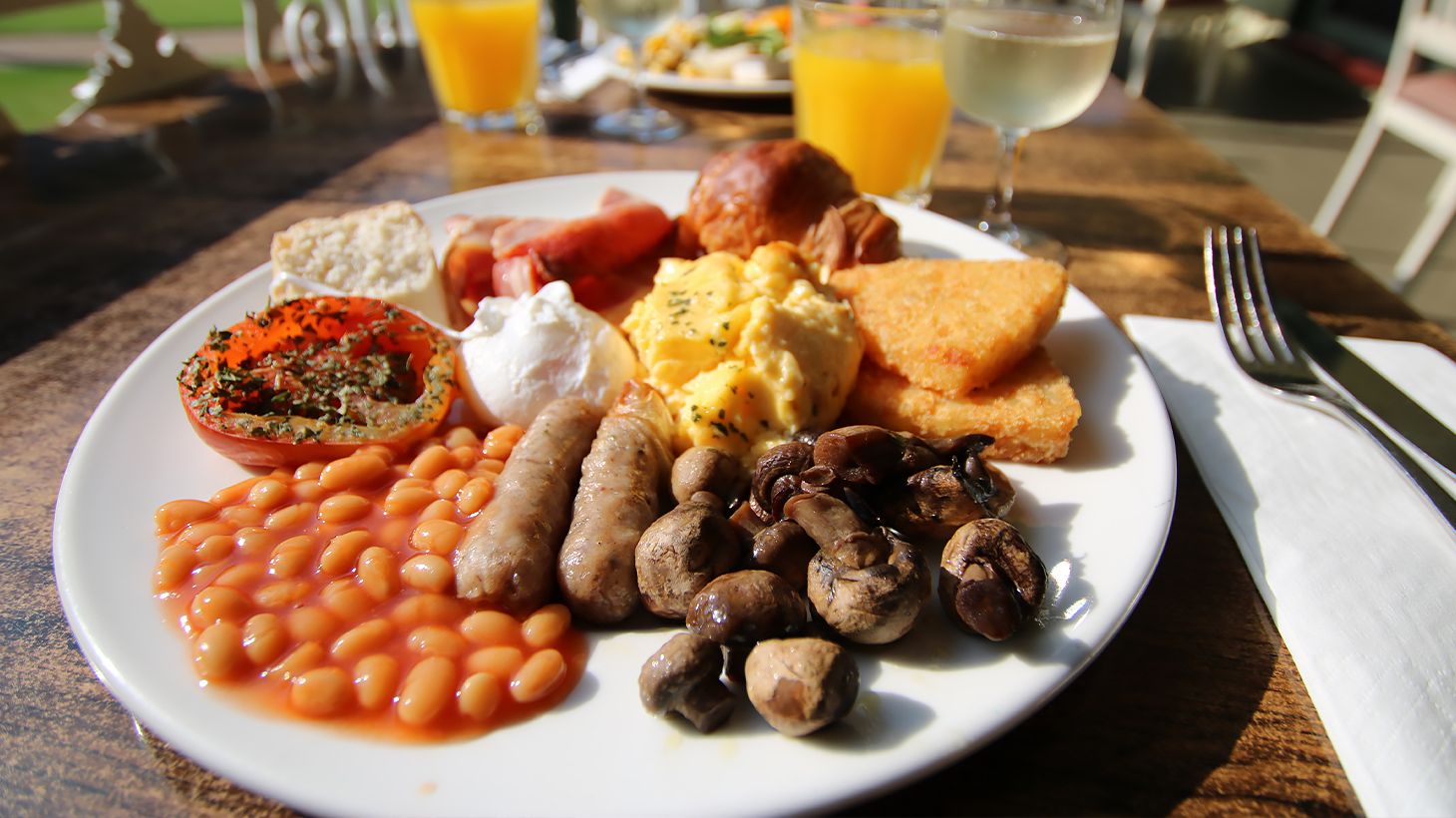 Early Morning Hot Air Balloon Flight with Vineyard Breakfast & Sparkling Wine 3