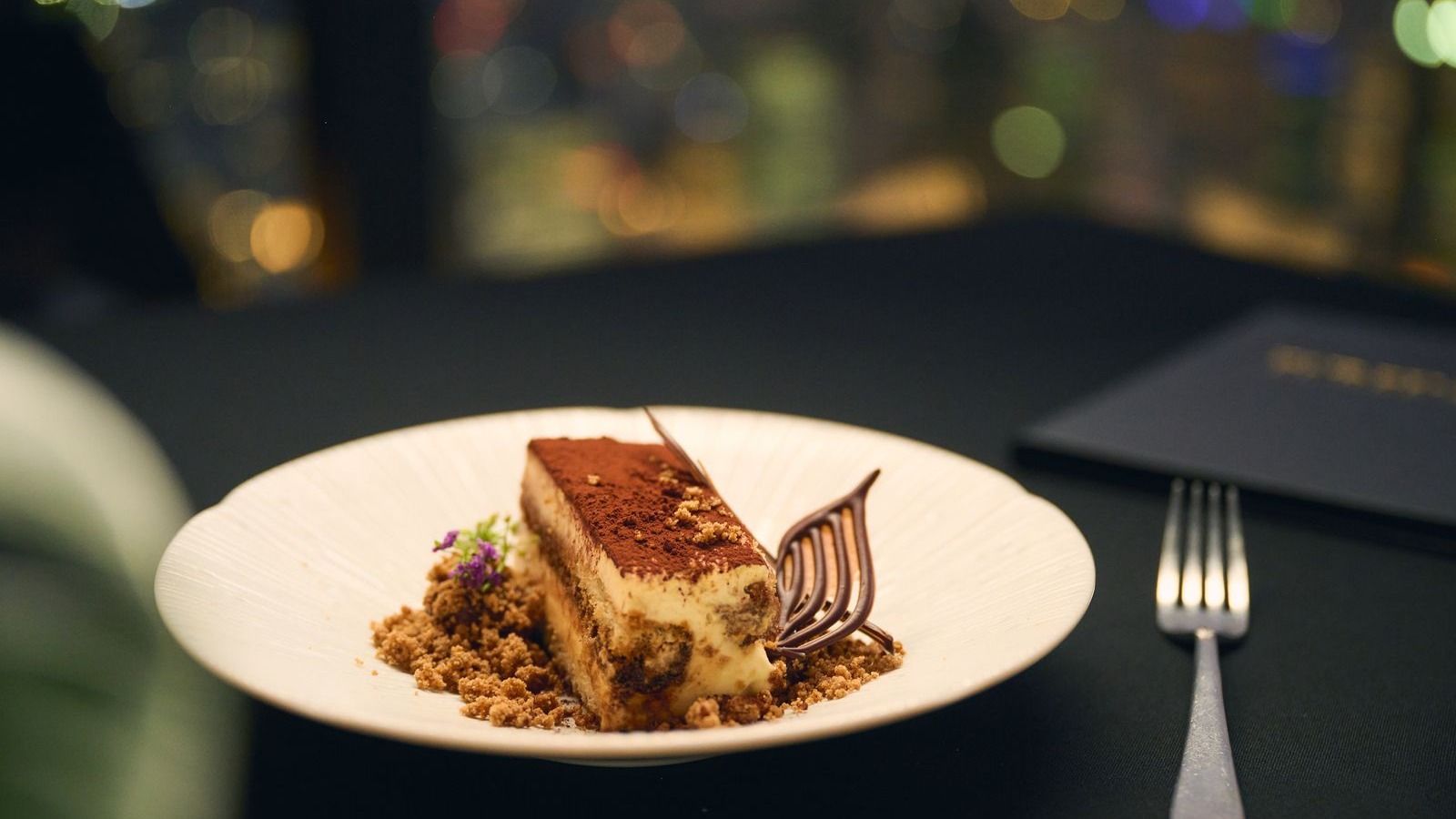 Three-Course Dinner at Eureka 89 Altitude Restaurant with Melbourne Skydeck Access 3