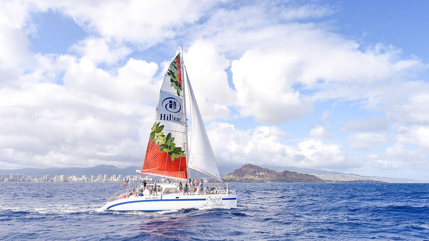 One-Hour Hilton Hawaiian Villages Adventure Sail