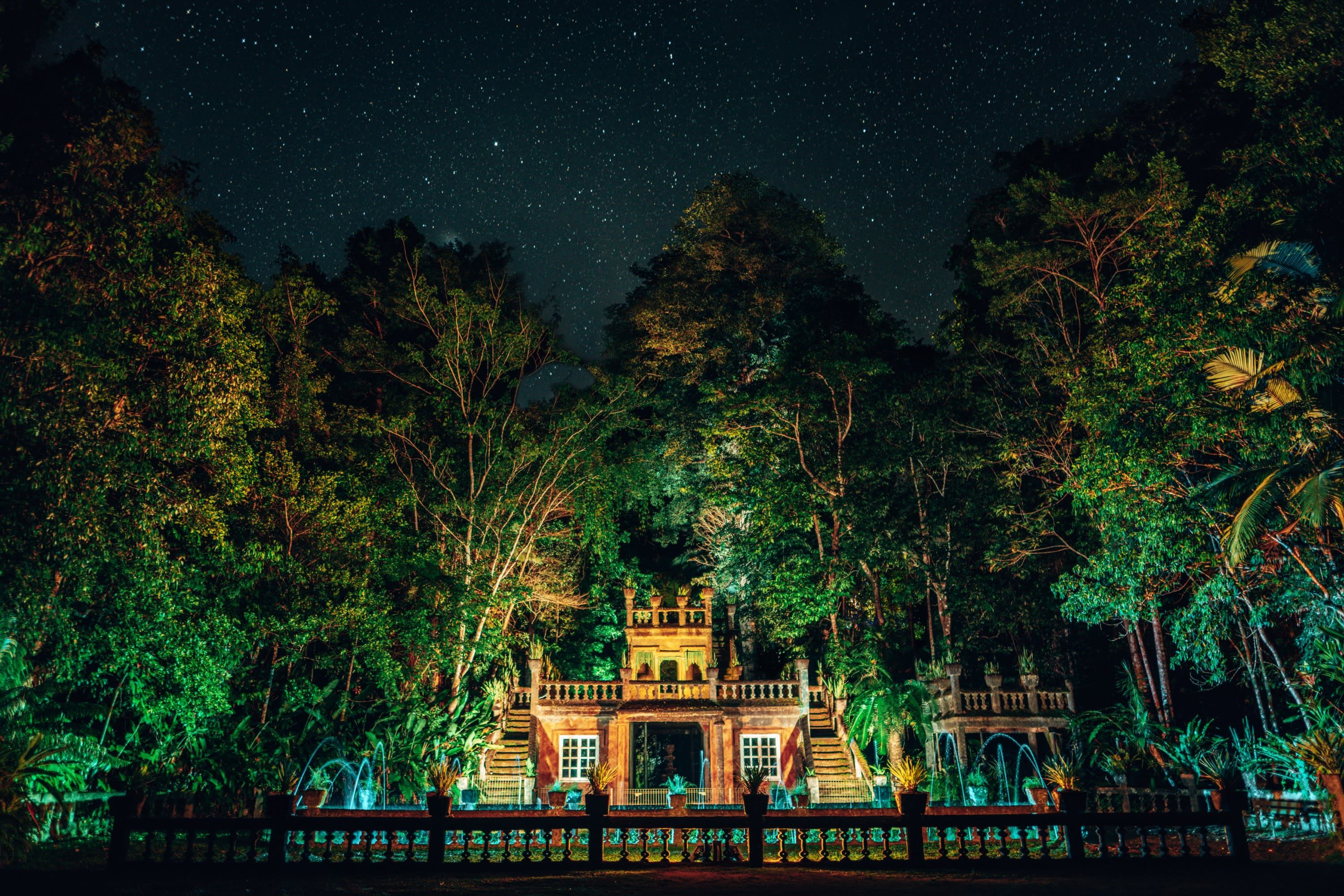 Cairns: Paronella Park Night Tour, Small Group
