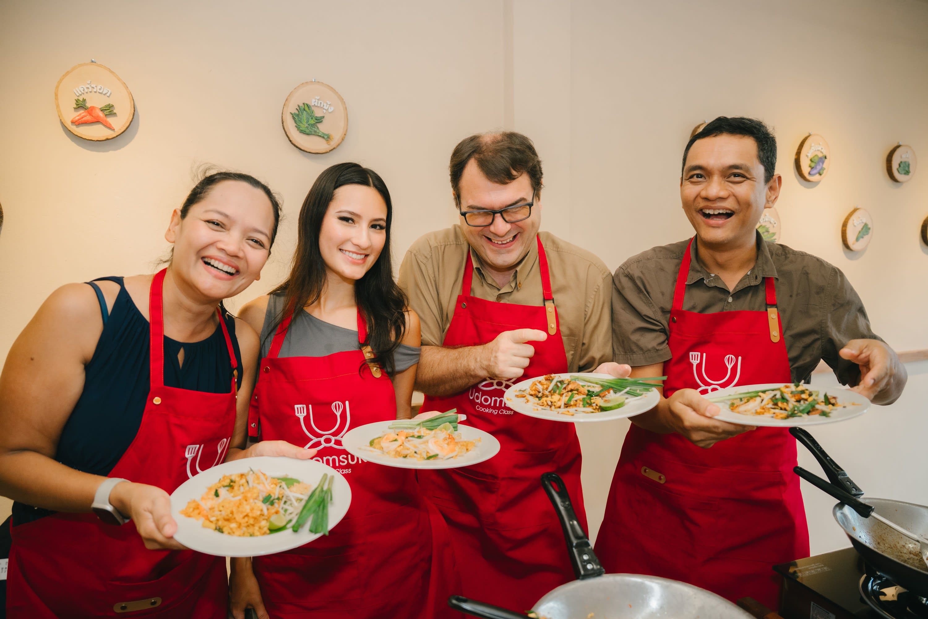 Bangkok Udomsuk Thai Cooking Class with Local Market Tour 1