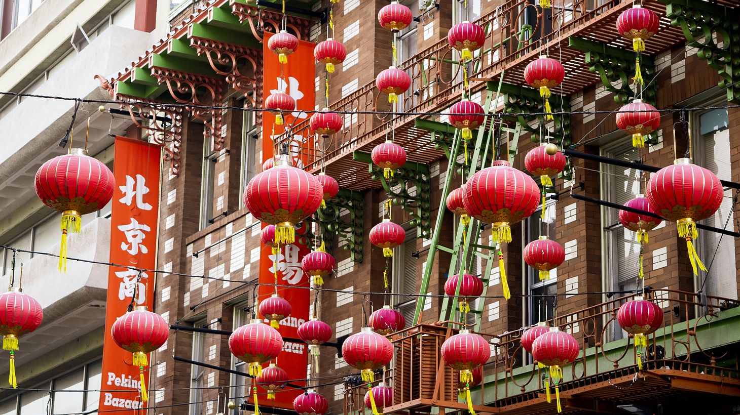 One-Hour Self-Drive GoCar Tour across Chinatown & Downtown with GPS Guide & Commentary 3