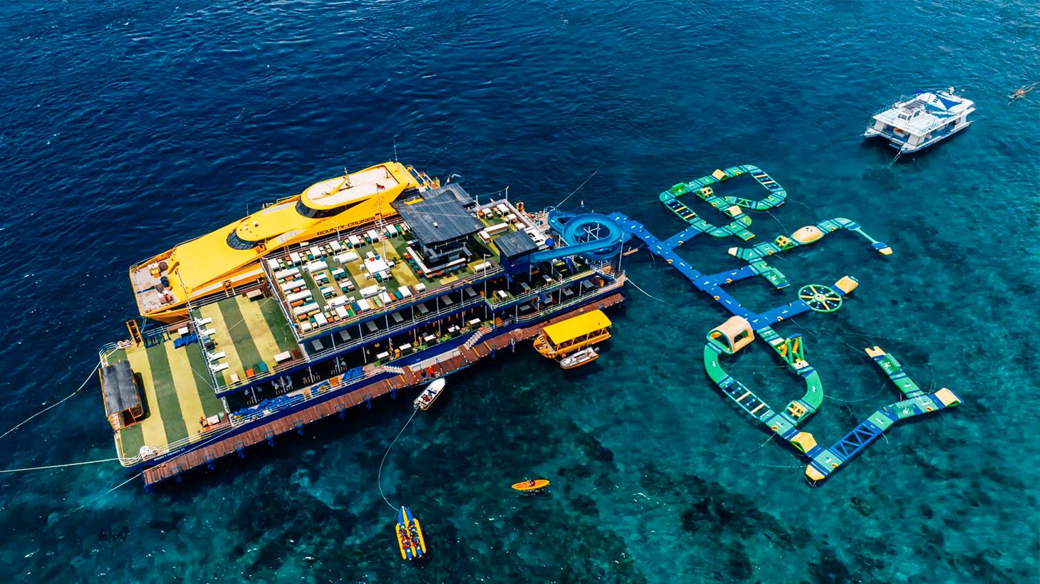 Full-Day Nusa Penida Cruise with Breakfast, Lunch & Water Sports 2