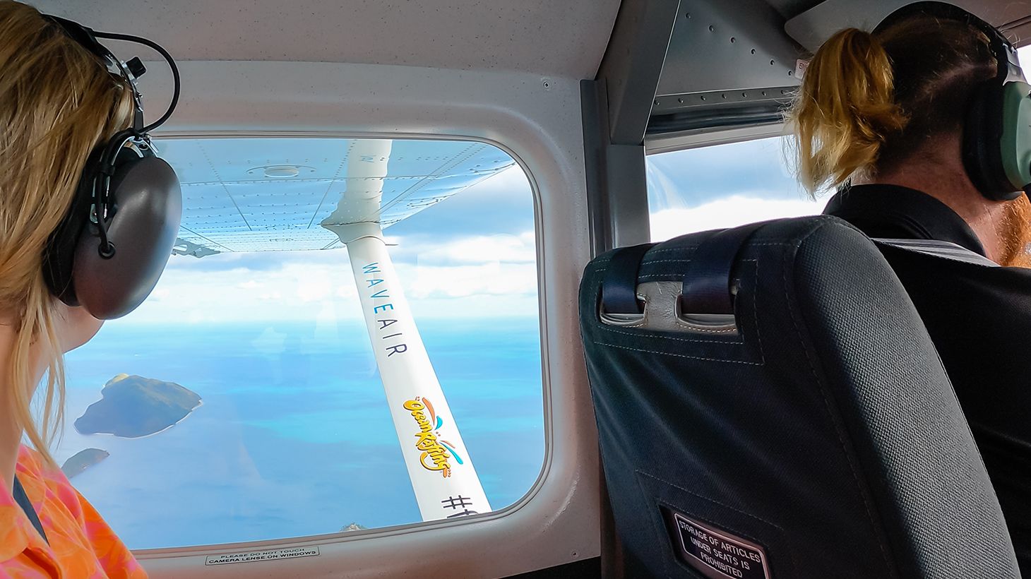 60-Minute Reef Scenic Flight & Full-Day Ocean Rafting Package with Lunch & Transfers 3