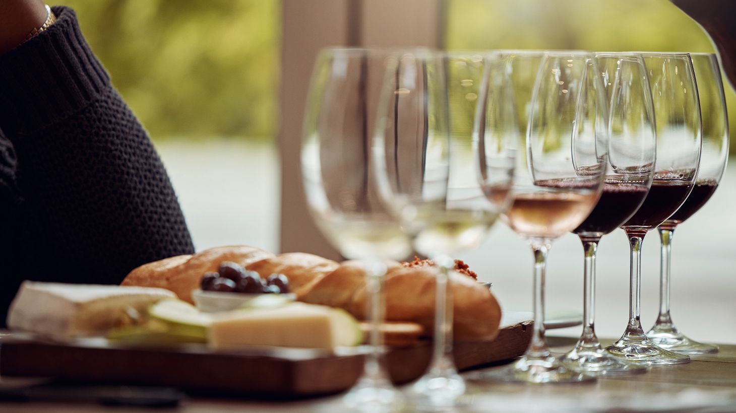 Half-Day or Full-Day Hobart Food & Wine Tour Experience with Tastings, Transfers & Cheese Platter 3