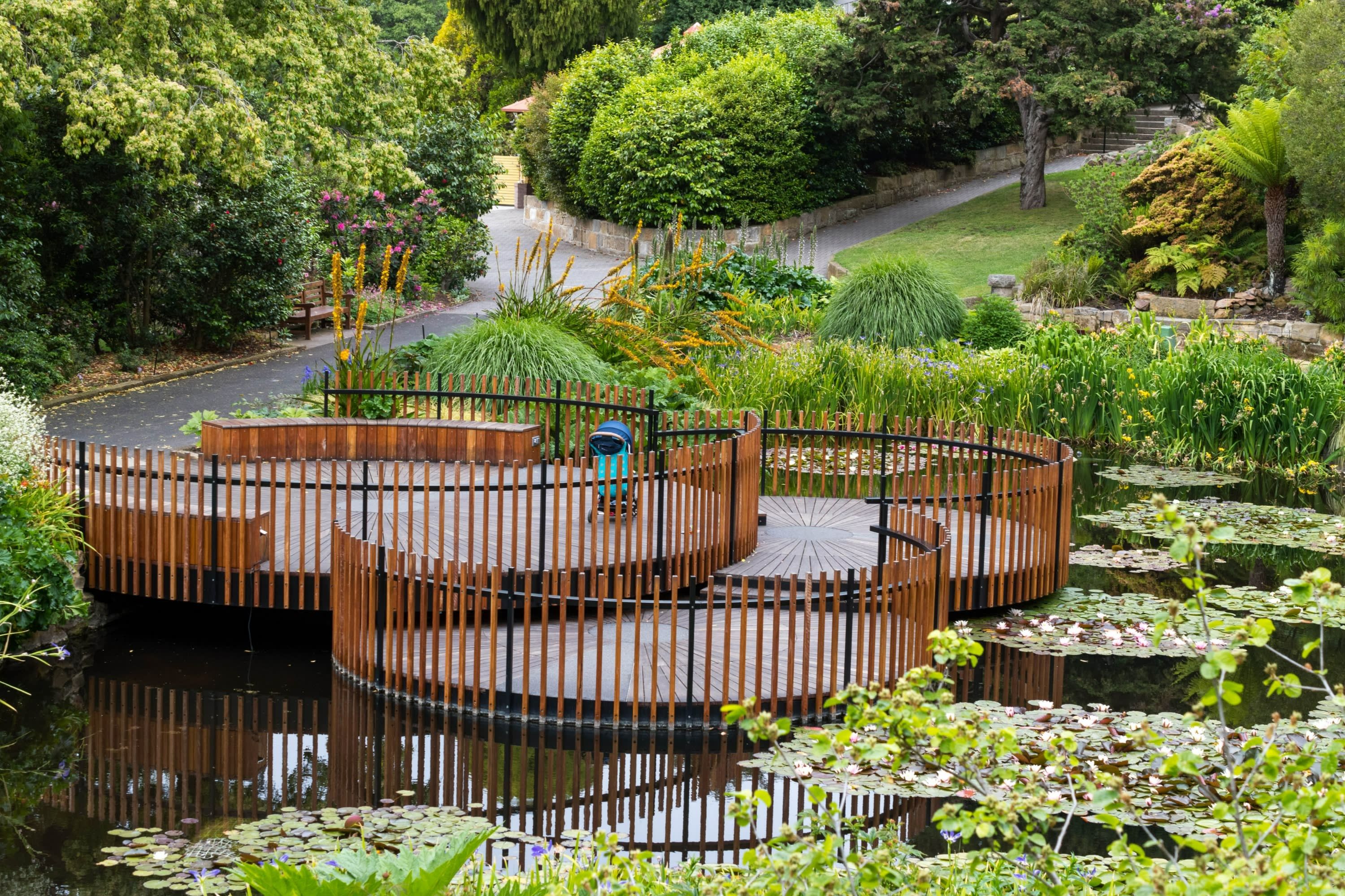 MONA Boat Cruise and Hobart City Morning Tour 8