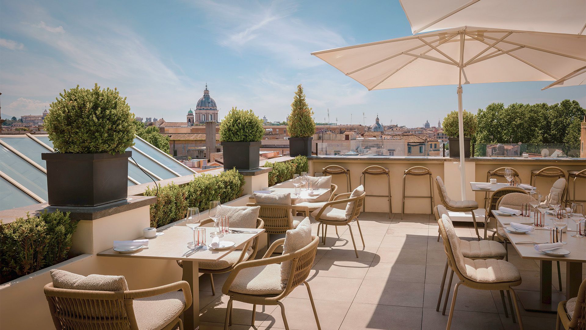 Rome Five-Star Boutique Escape near Spanish Steps with Michelin-Starred Restaurant