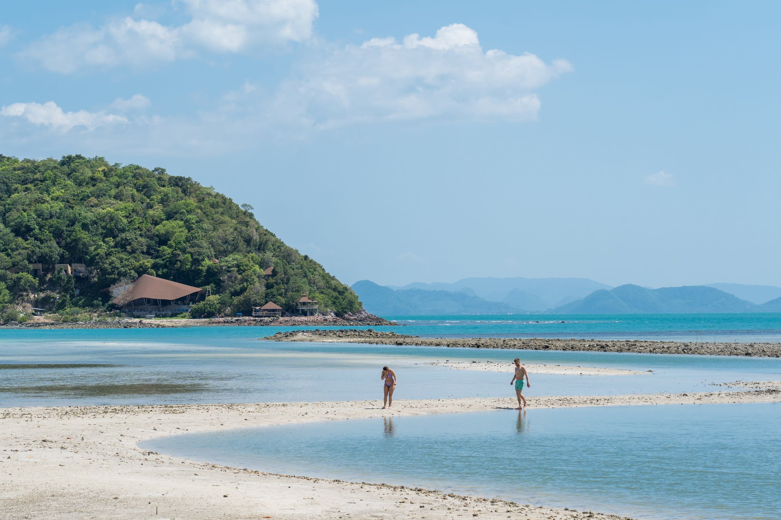 Koh Samui Island Hopping & Snorkeling Tour: Coral and Pig Island  6