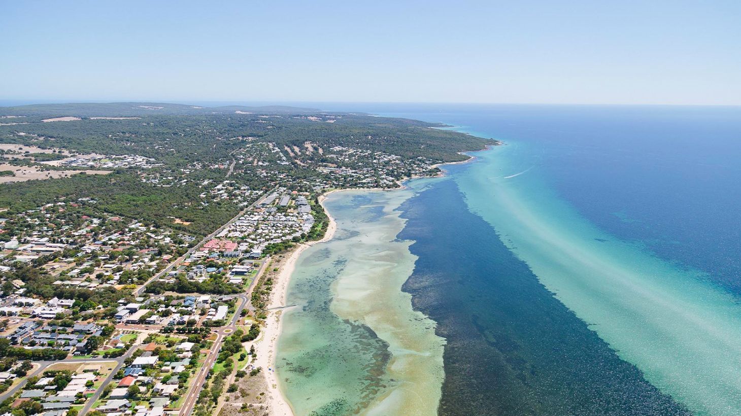 Five-Hour Scenic Helicopter Wine Tour with Degustation Lunch in Margaret River 2