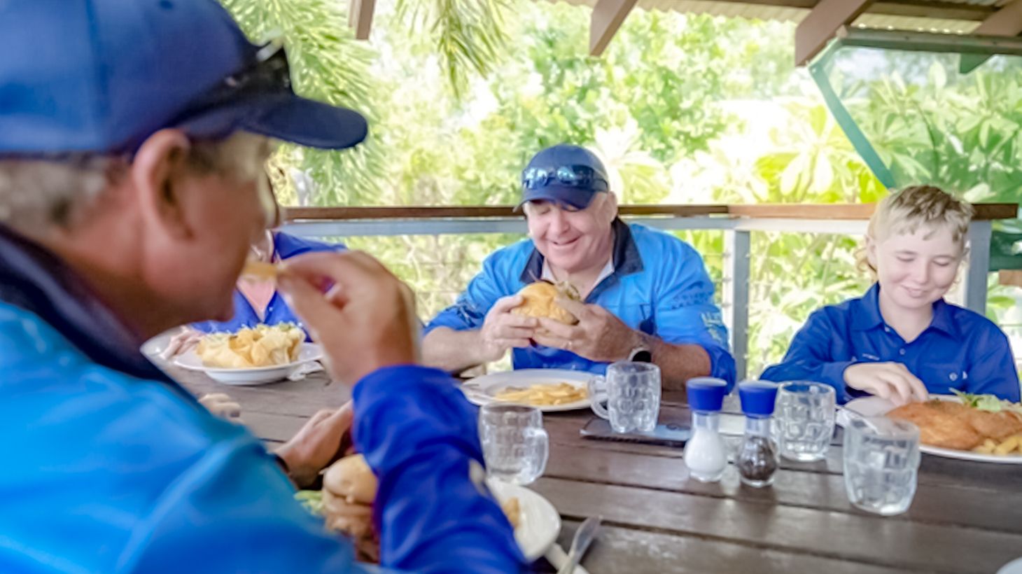 Five-Hour Helicopter Flight Pub Crawl with Four Iconic Top End Venue Visits 7