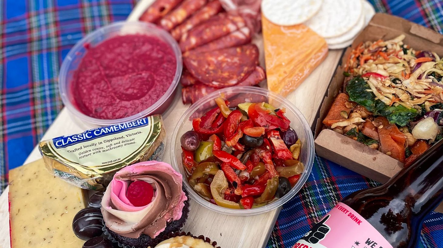 Self-Guided Mystery Picnic Experience for Two in Melbourne CBD