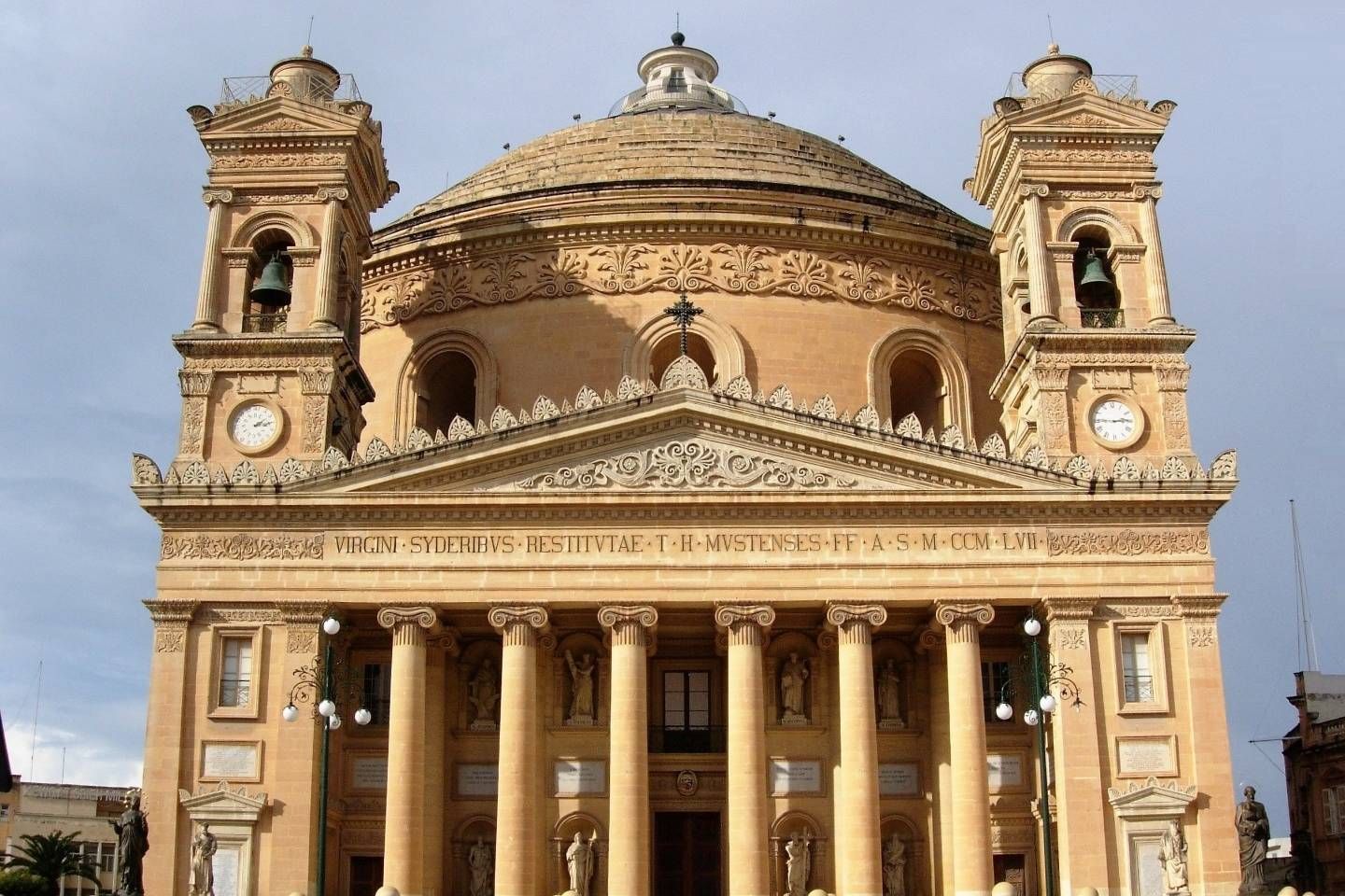 Malta Hop-On Hop-Off Bus Tour 4