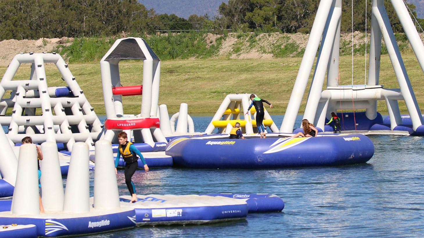 aqua park inflatable