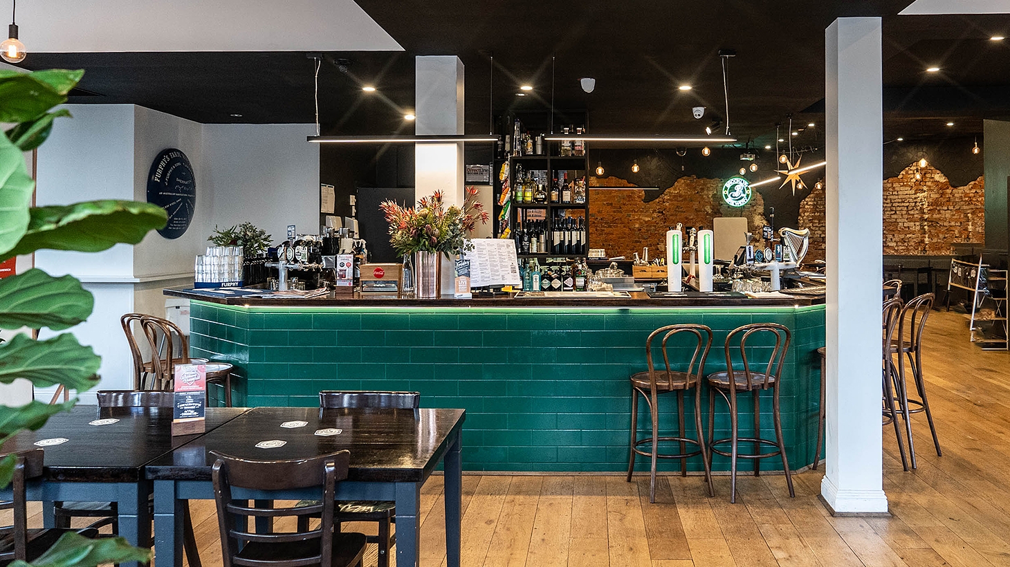 Two Course Lunch Or Dinner With Drinks In Port Melbourne From The Cornerstone Pub Cudo