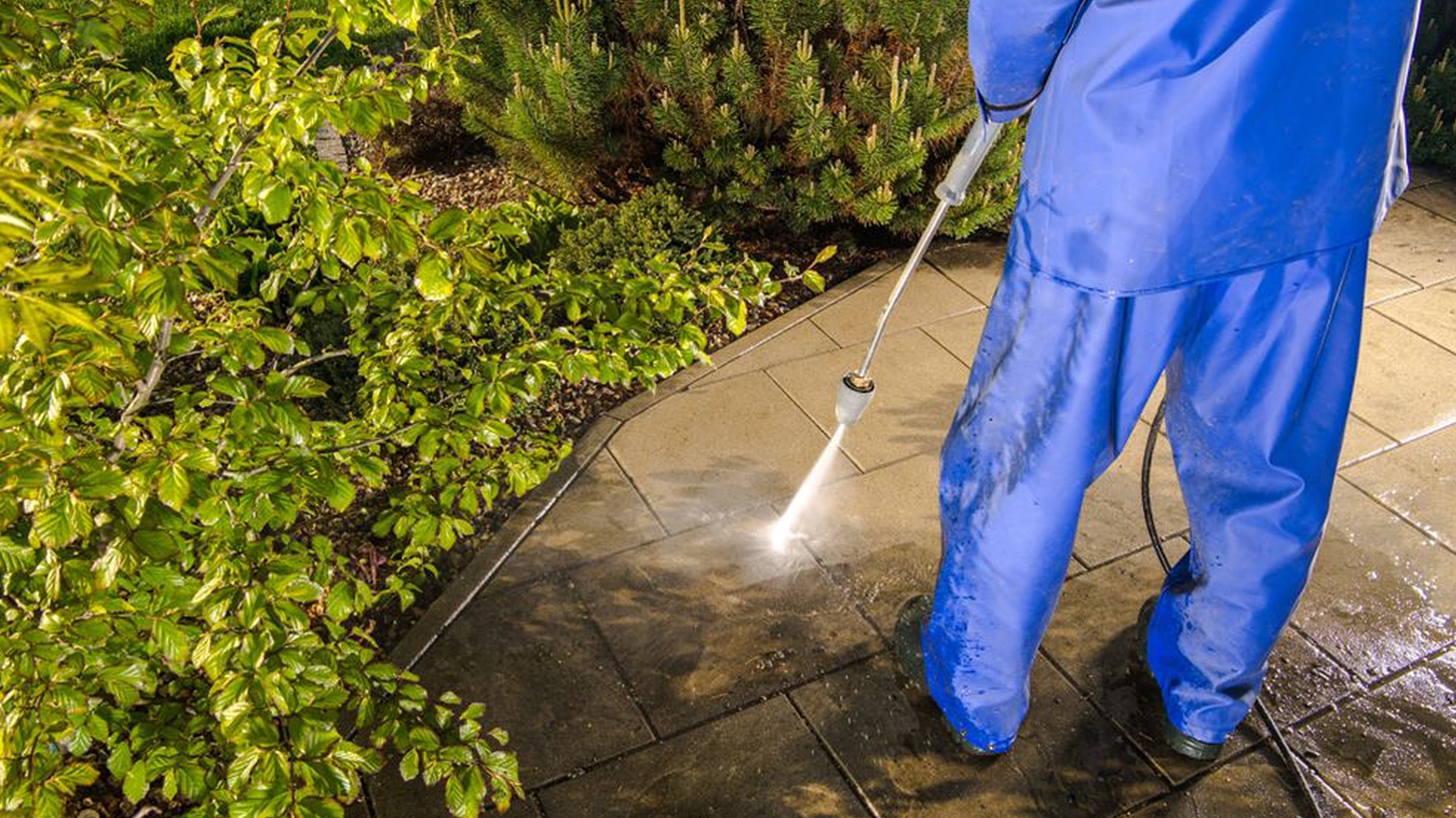 Water Blasting for Pathways, Steps, Decks or Patios from Active Clean