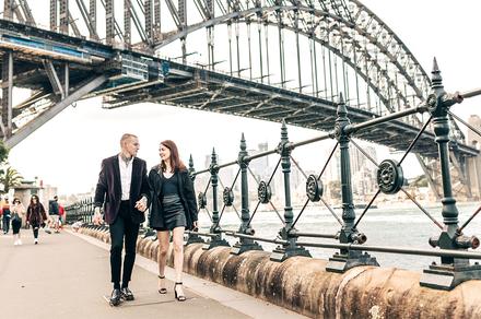 Sydney Holiday Memories: Exclusive Professional Photoshoot at Your Chosen Location