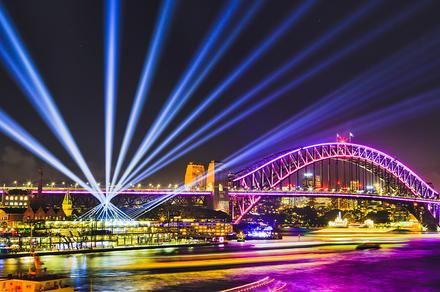 Sydney: 90-Minute Vivid Harbour Cruise with Welcome Drink