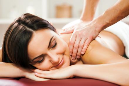 Sydney: Hydrating Coconut Oil Relaxation Massage Packages at Water Lily Thai Massage in Kingsgrove
