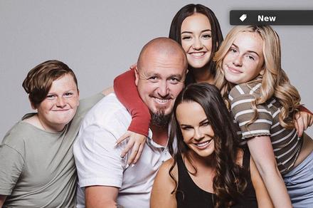 Penrith Family Photoshoot Package with Print, Styling & More