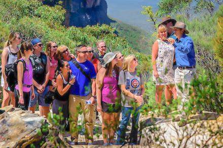 Sydney: Full-Day Private Blue Mountains Tour and Self-Guided Hike Experience with Picnic Lunch 