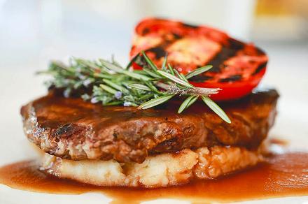 Elegant A La Carte Dining Experience with Wine Pairing in Castle Hill