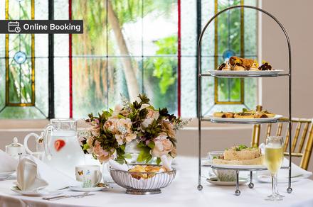 Sparkling High Tea Amid Heritage Gardens in Peakhurst