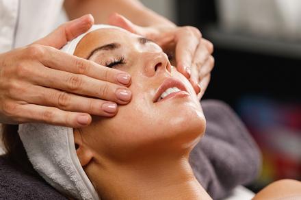 Sydney: 40-Minute Hydra Dermabrasion Treatment at Five-Star Sir Stamford in Circular Quay