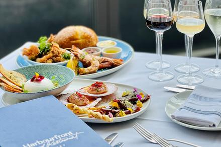 Sydney: Featured Appetisers & Wine Pairing Experience in The Rocks for Two