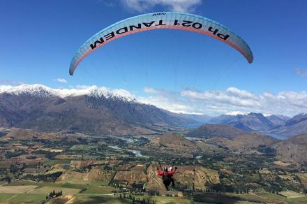 Tandem Paragliding Instructional Packages in Queenstown