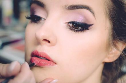 Introduction to Makeup Online Course