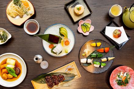 10-Dish Japanese Degustation with Sake or Prosecco in Circular Quay