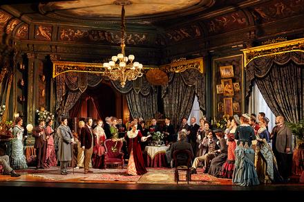 Sydney: Celebrate New Year's Eve in Style with Tickets to Verdi’s La Traviata at the Sydney Opera House