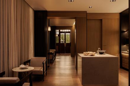 Sydney: 60-Minute Bespoke Intuitive Wellness Massage at Capella Sydney with Pool Access Upgrade Available
