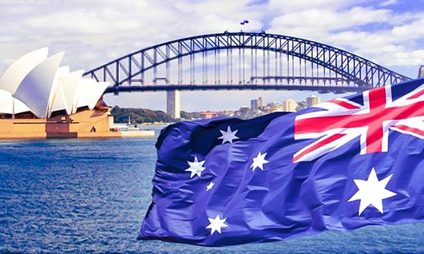 Four-Hour Australia Day Cruise with BBQ and Drinks