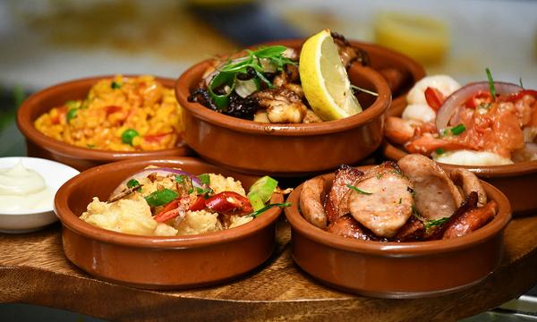 Book Your Table at Lola Cocina Crows Nest
