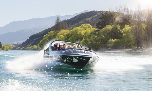 Queenstown: Thrilling One-Hour Jet Boat Experience
