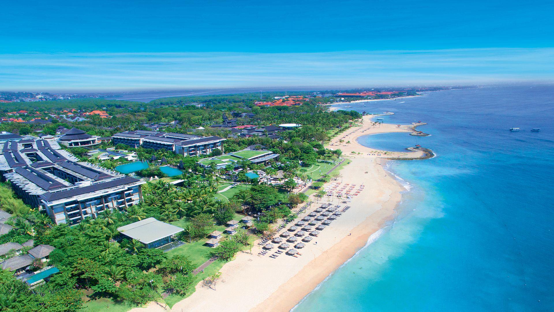 Glamorous Beachfront Getaway with Excellent Dining Inclusions, Nusa Dua